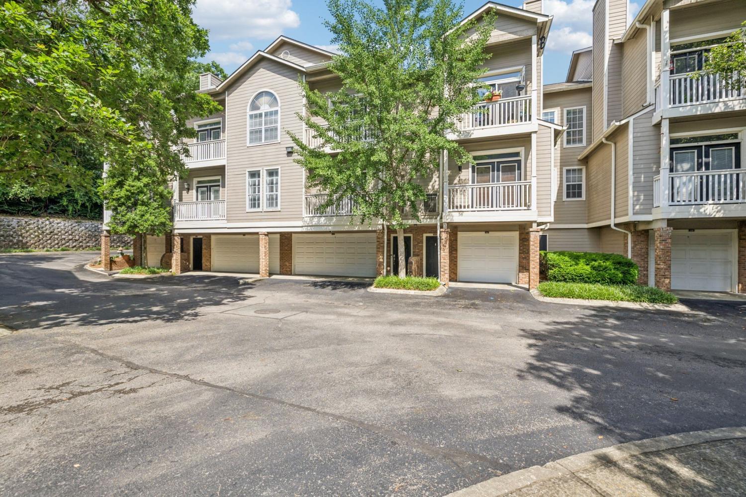 2045-Stokes-Ln For Sale