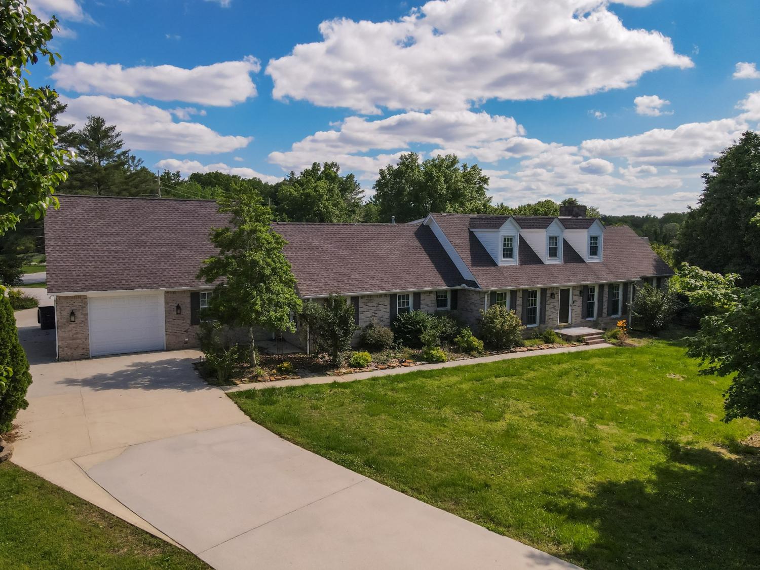 725-Liberty-Ct For Sale