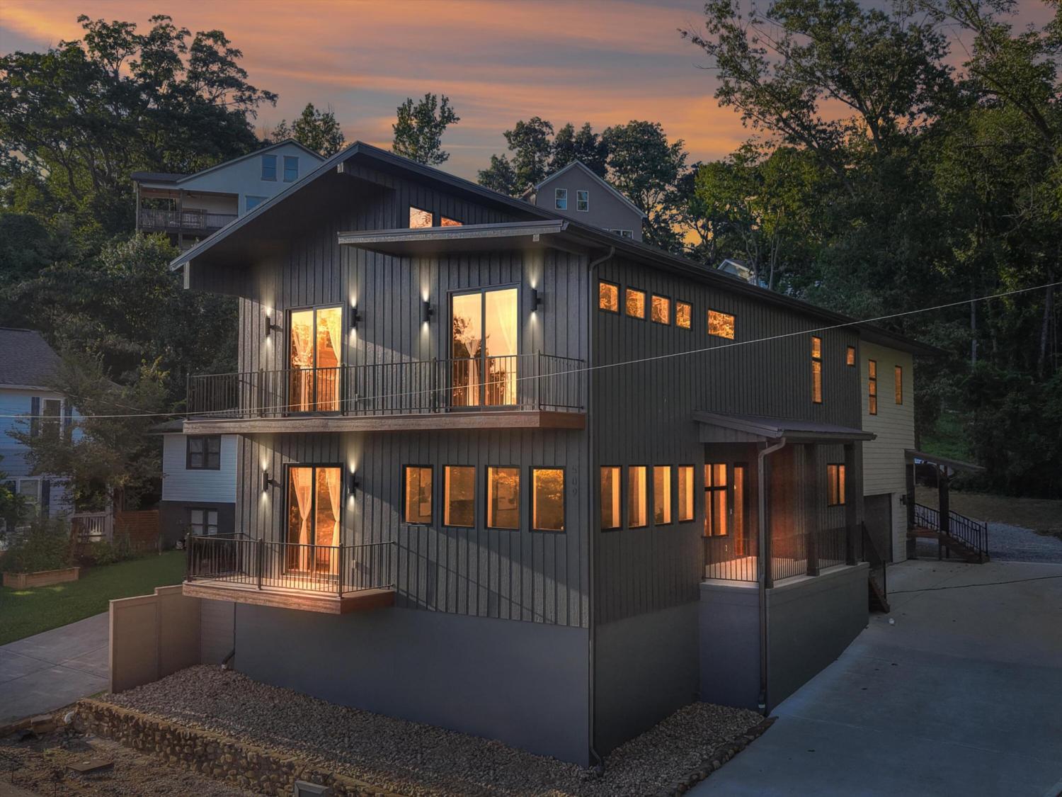 509-Eaves-Place For Sale