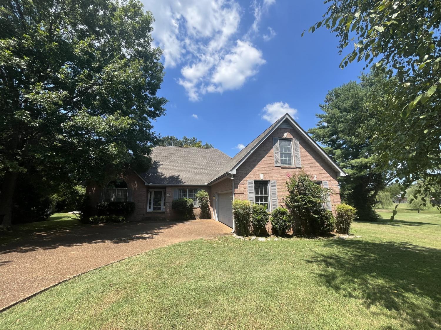 702-Middleton-Ln For Sale