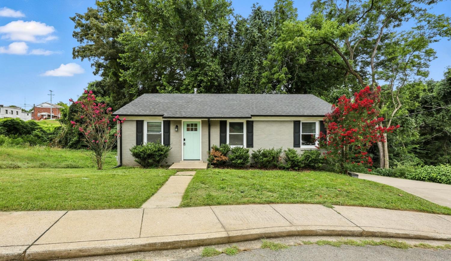 513-Adams-Ct For Sale