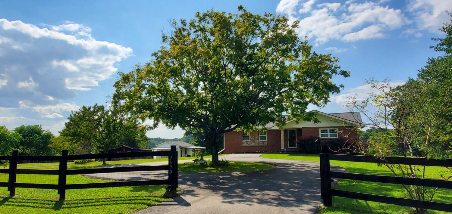 7690-Barnhill-Rd For Sale