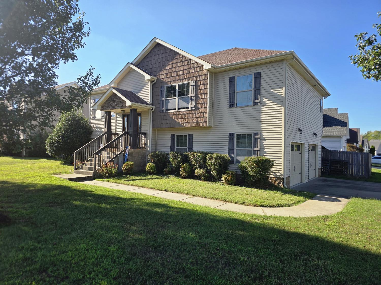 3616-Fox-Den-Ln For Sale