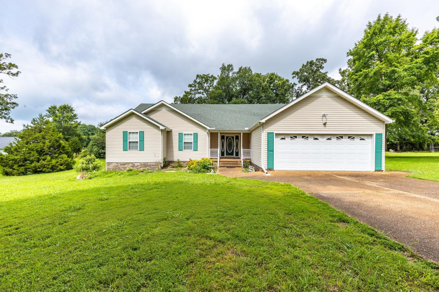 128-Pin-Oaks-Ln For Sale