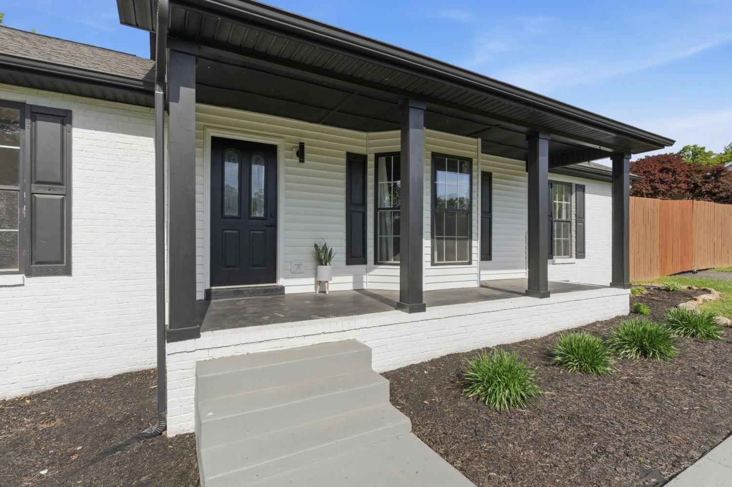 2068-Shawnee-Ln For Sale
