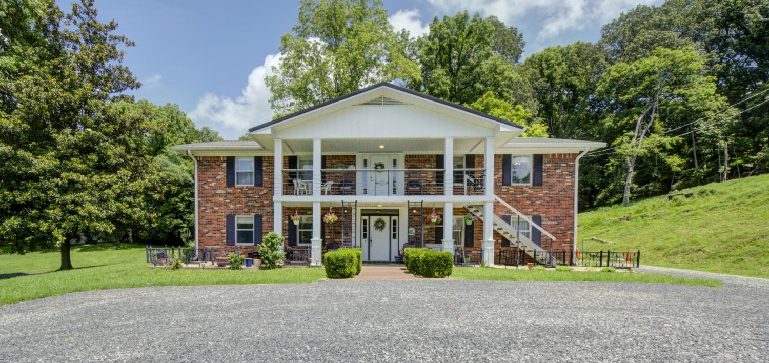 157-Lakeshore-Rd For Sale