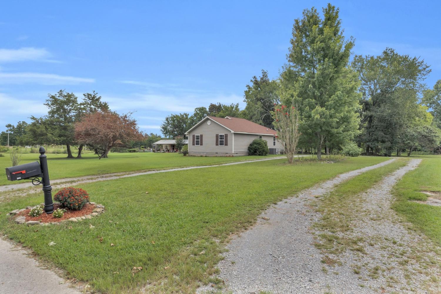 190-Harrison-Ln For Sale