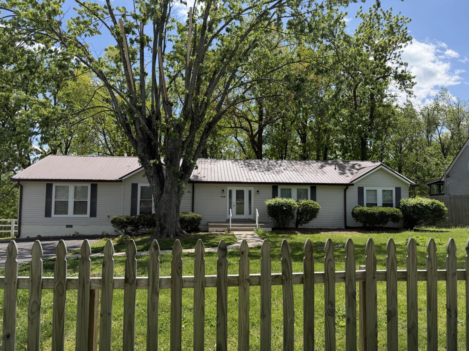 159-W-Hester-Rd For Sale