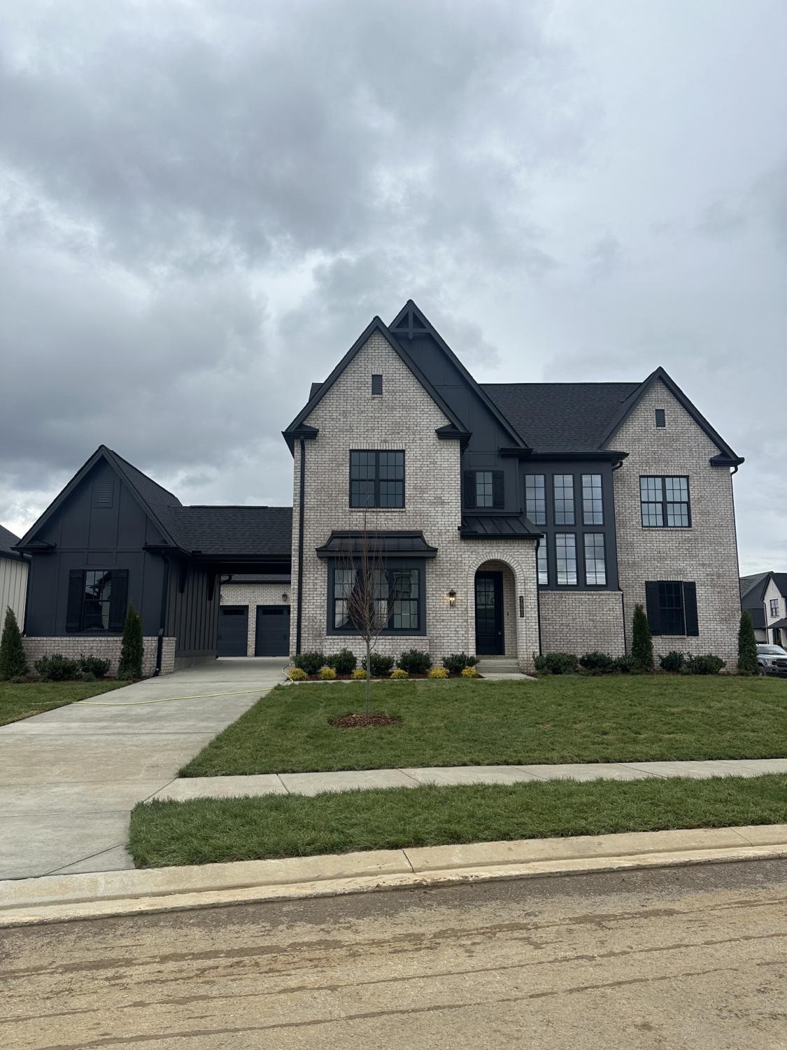 7541-Sutcliff-Dr For Sale