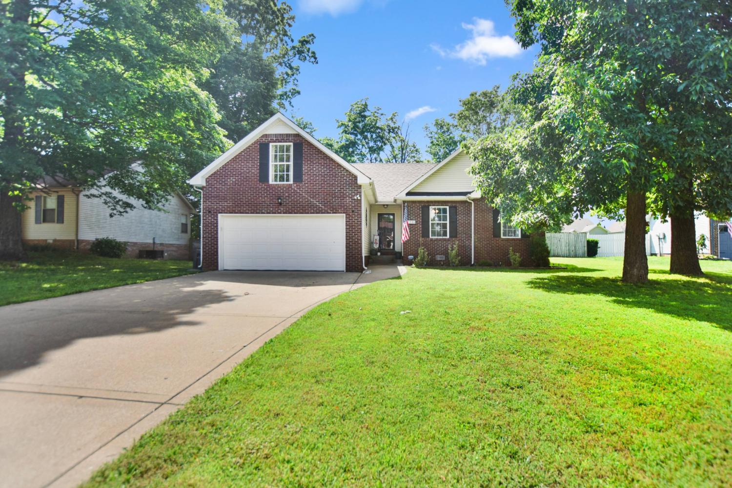 1539-Barrywood-Cir--W For Sale