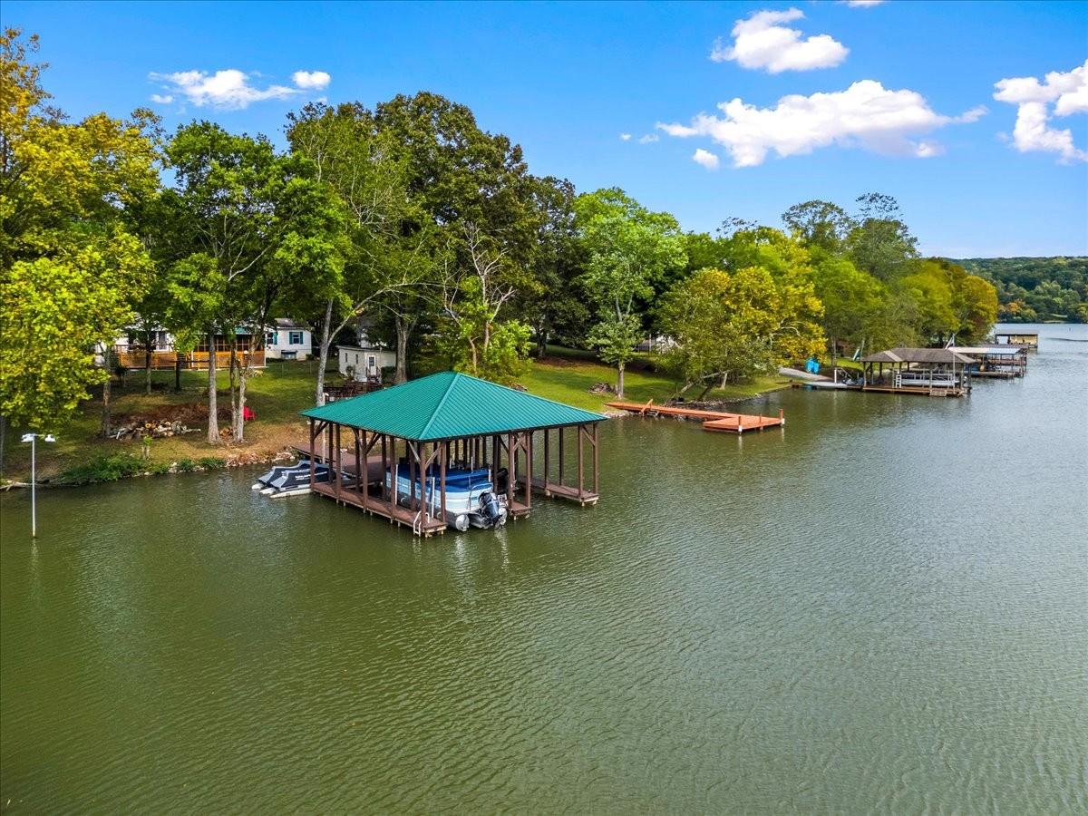 206-Willow-Dr For Sale