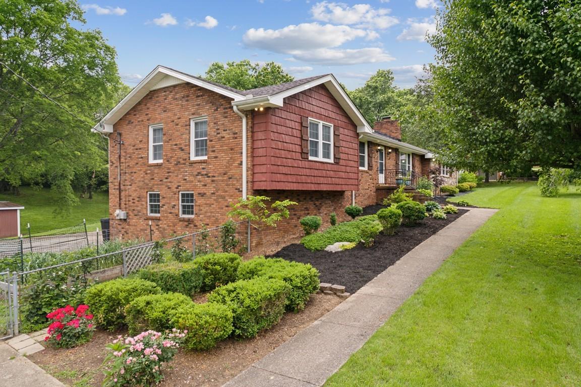 2049-Graceland-Dr For Sale