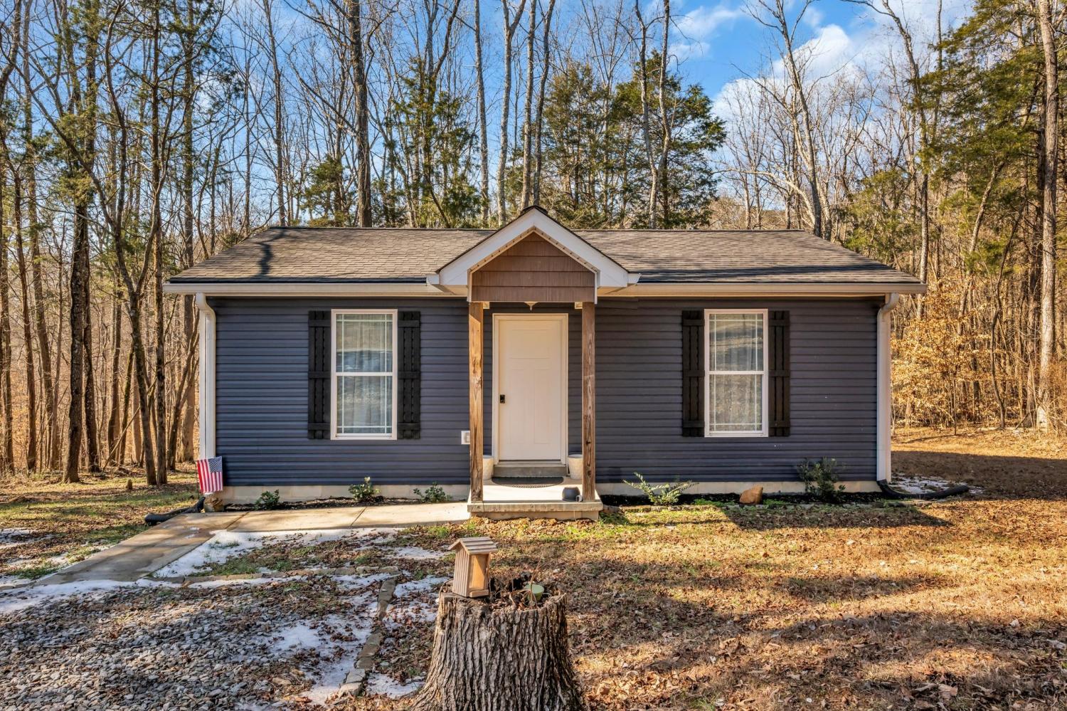 1055-William-Glen-Rd For Sale