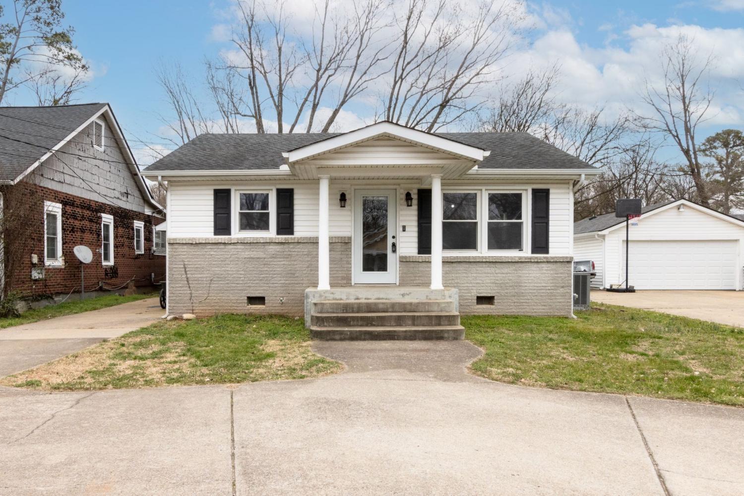 1212-N-Spring-St For Sale