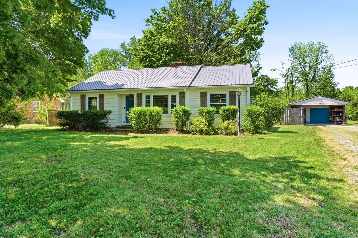 601-N-Palmers-Chapel-Rd For Sale