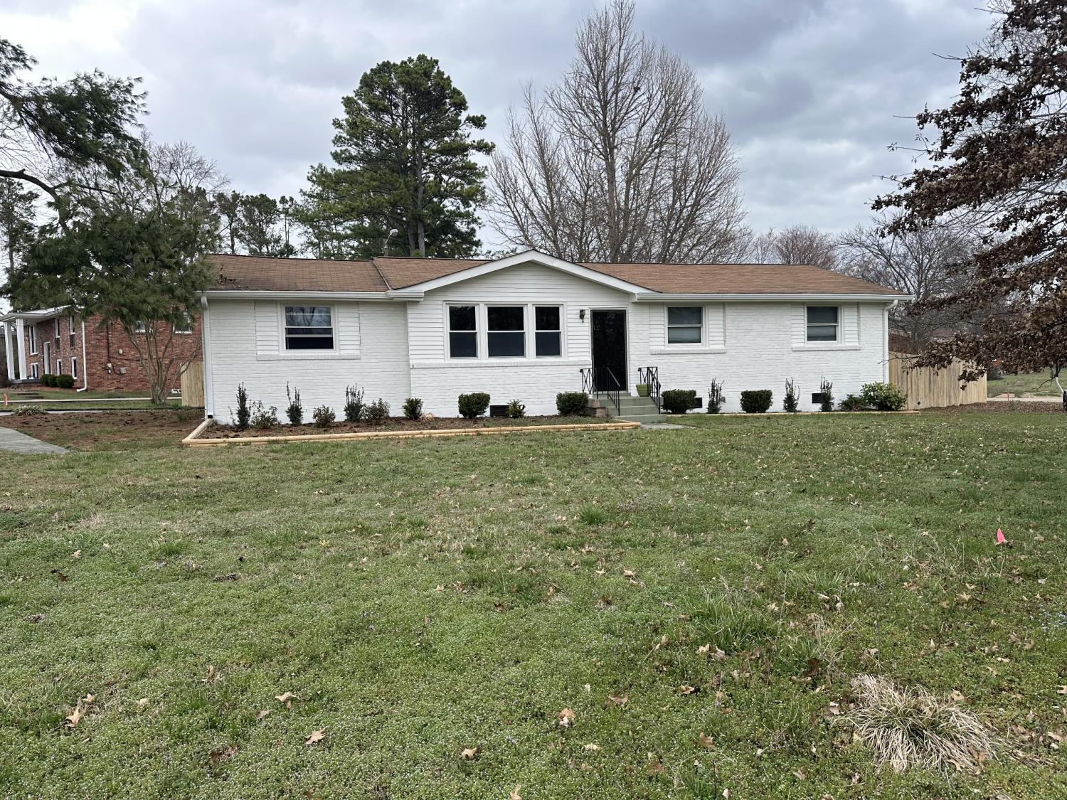 115-Gates-Dr For Sale