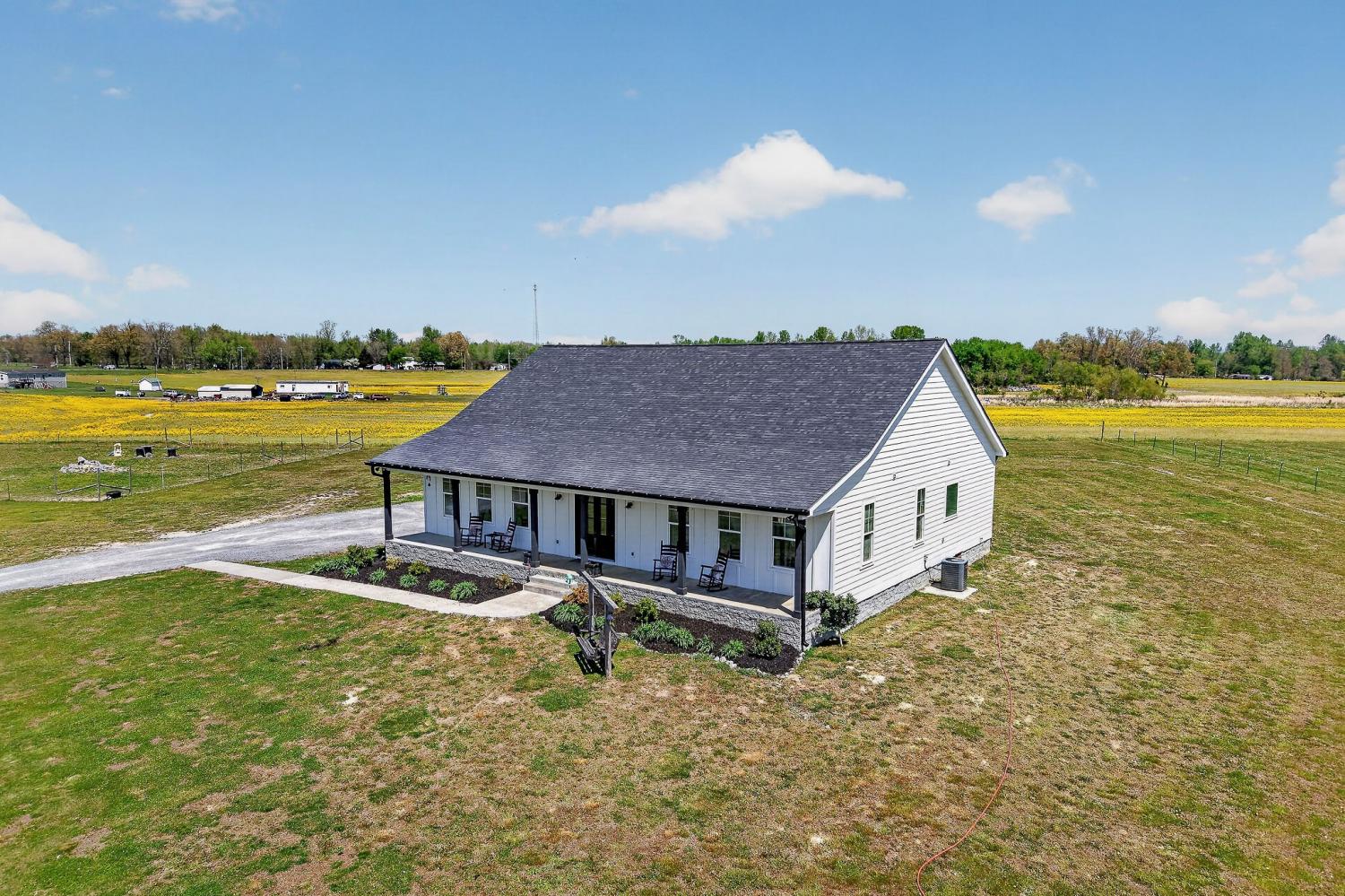 168-Smokie-Ln For Sale