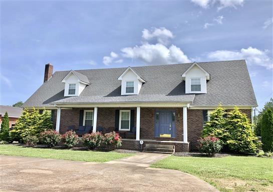 405-Robins-St--E For Sale