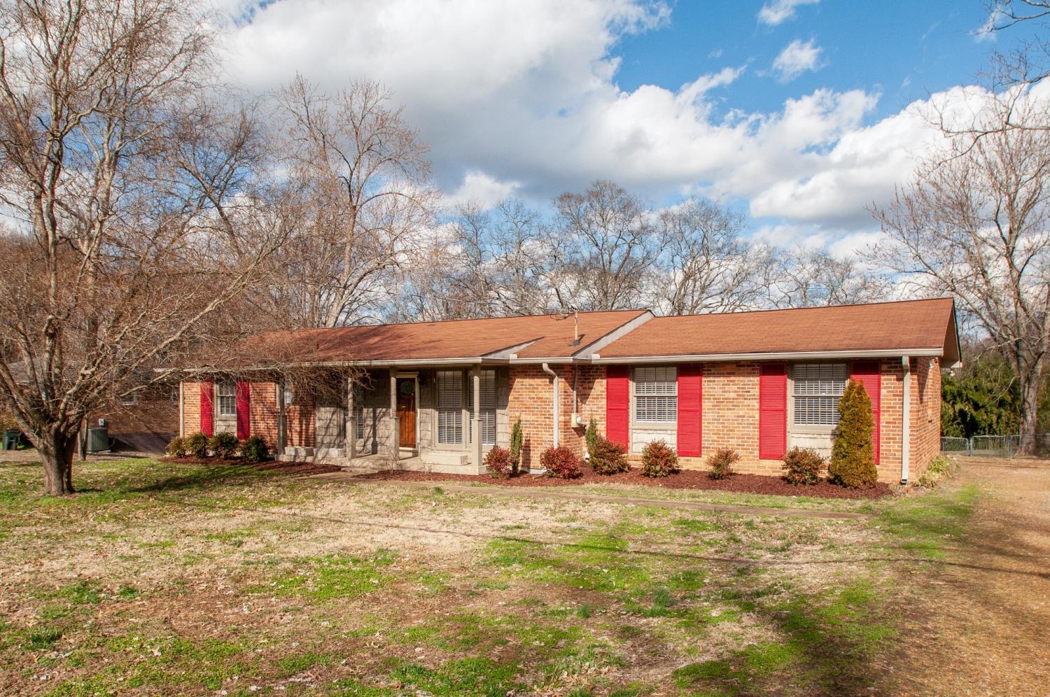 114-Rebecca-Dr For Sale