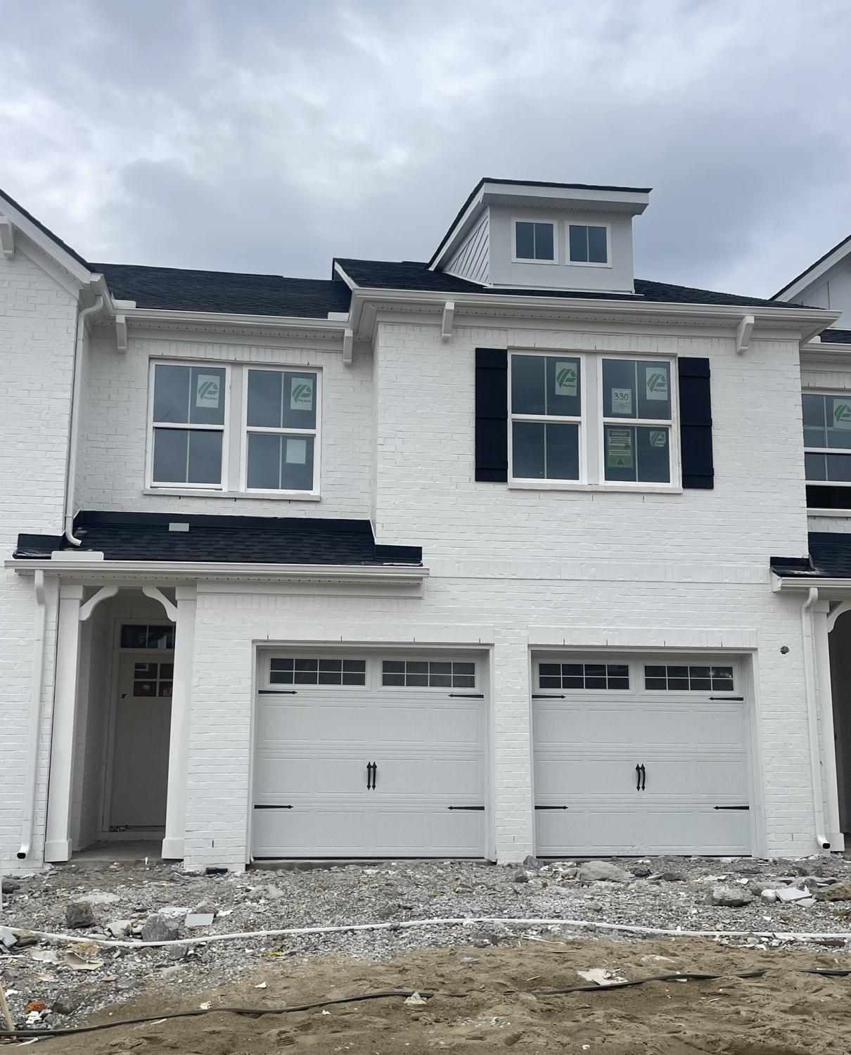608-Club-View-Way For Sale