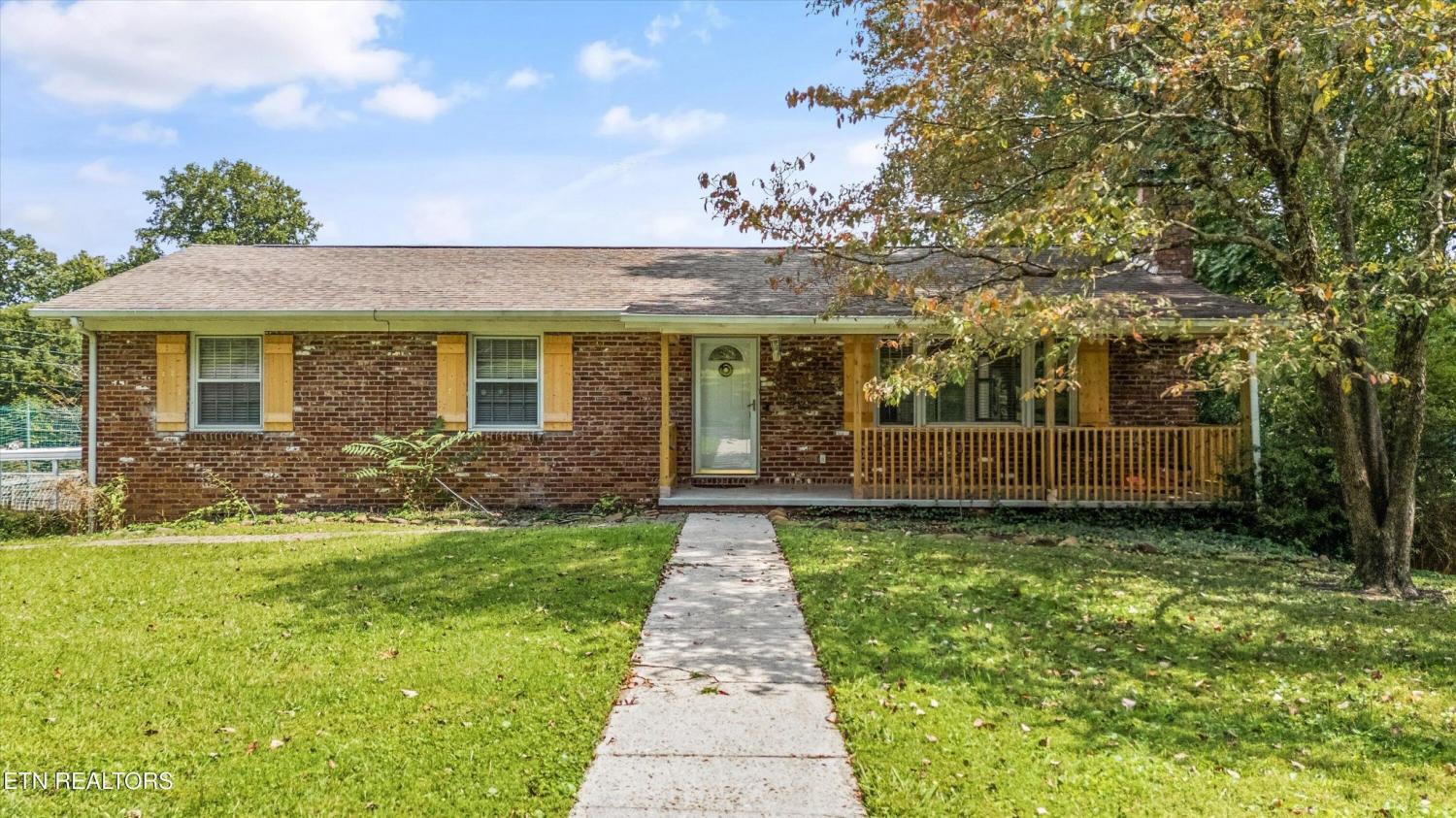 4621-Royalview-Rd For Sale