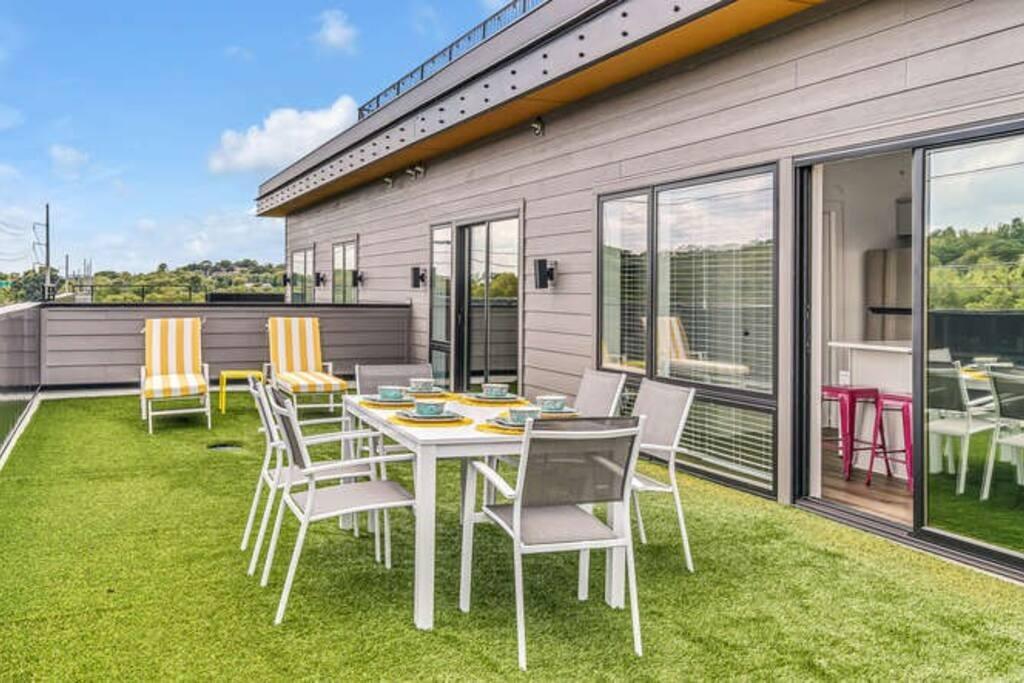 2704-Clifton-Ave For Sale