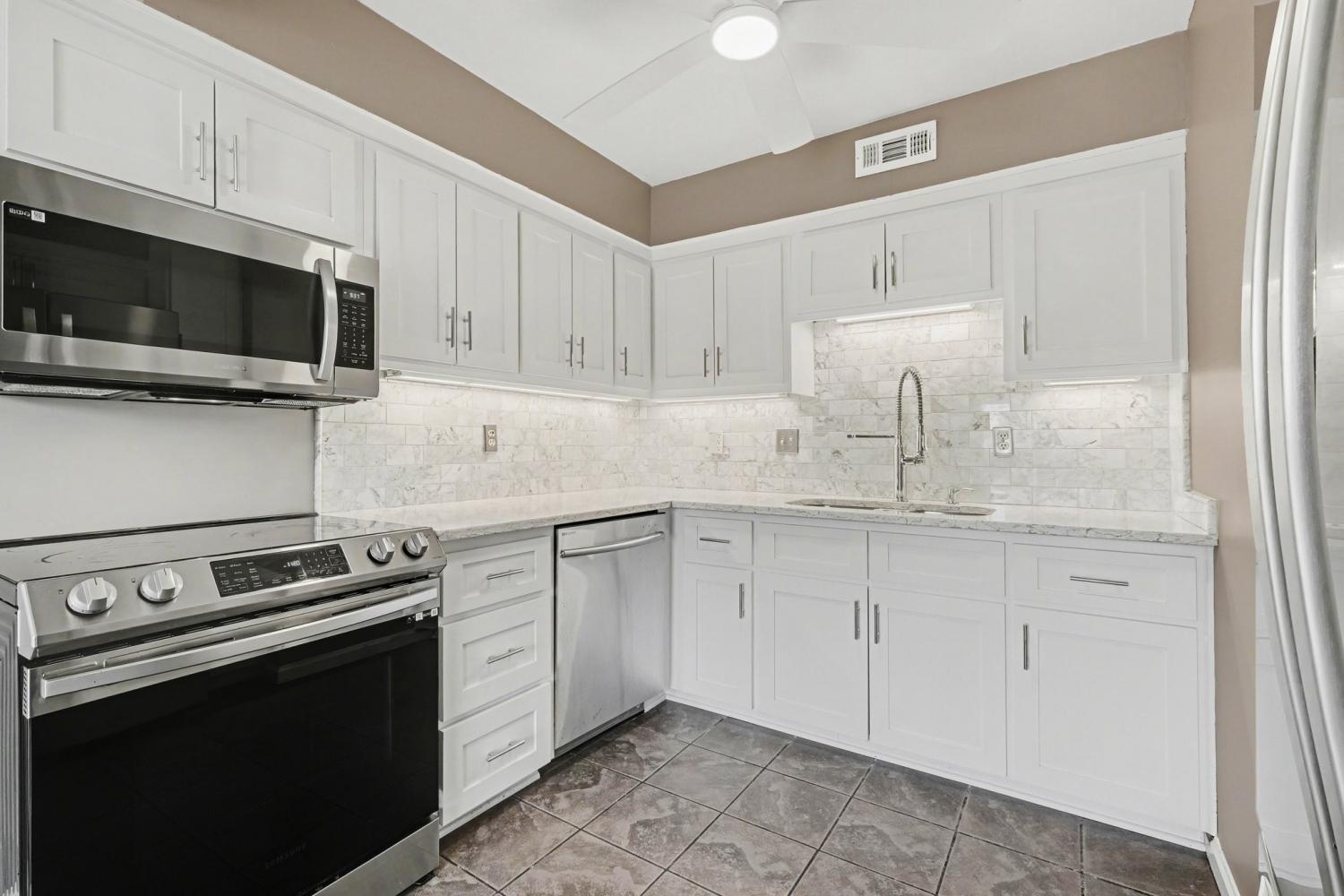 5741-Brentwood-Trce For Sale