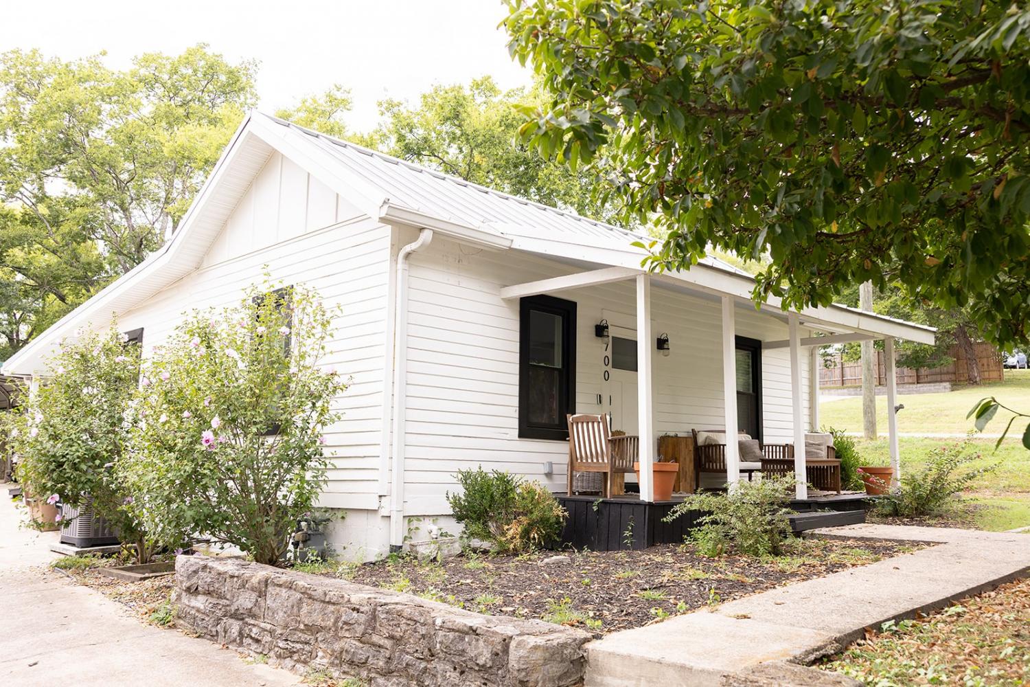 700-Maplewood-Ln For Sale