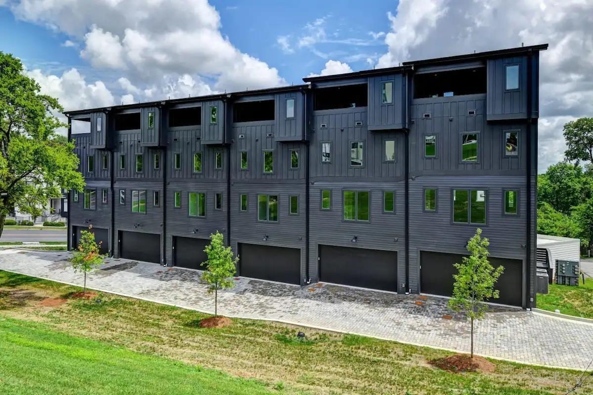 1033-Wedgewood-Ave For Sale