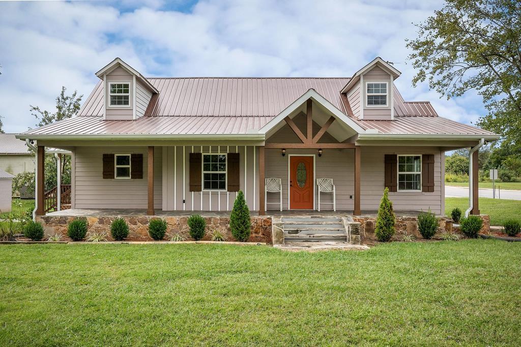 944-S-Mountain-St For Sale