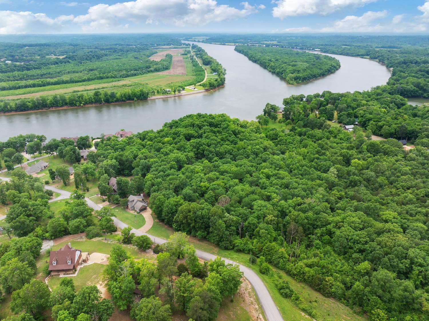 851-Rivers-Edge-Dr For Sale