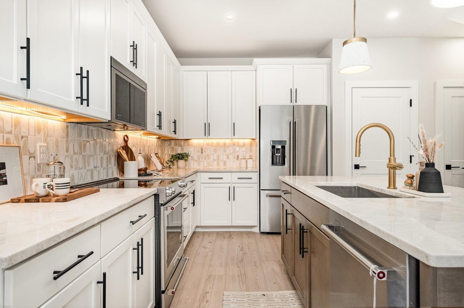 826-42nd-Ave--N For Sale