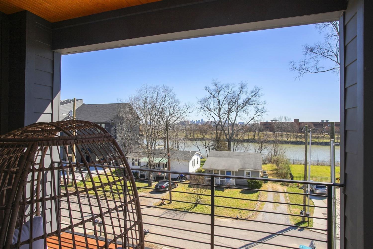 1027-Alice-St For Sale