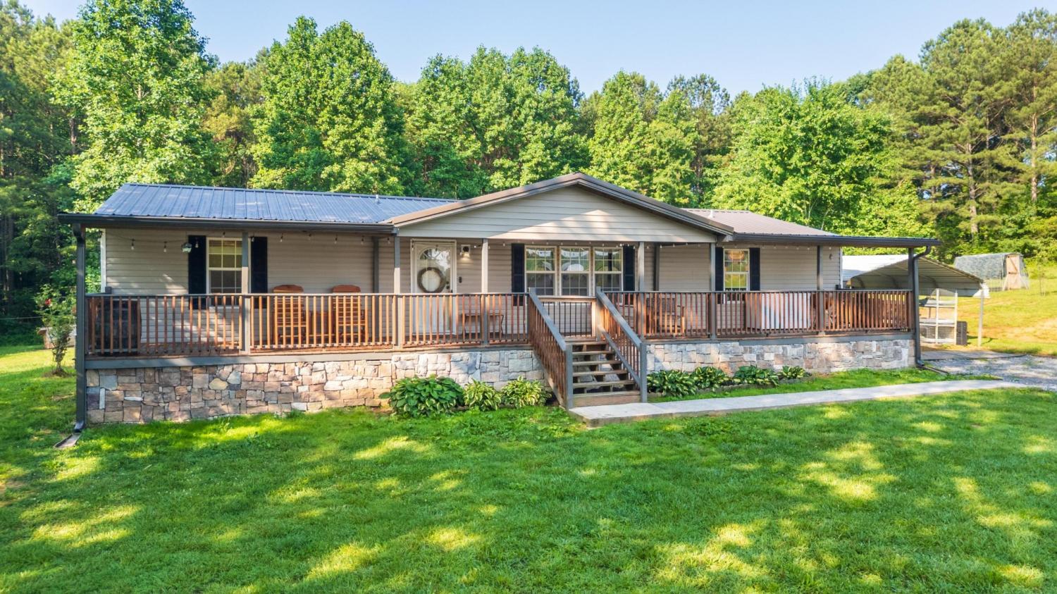 180-Lee-Lane--SW For Sale