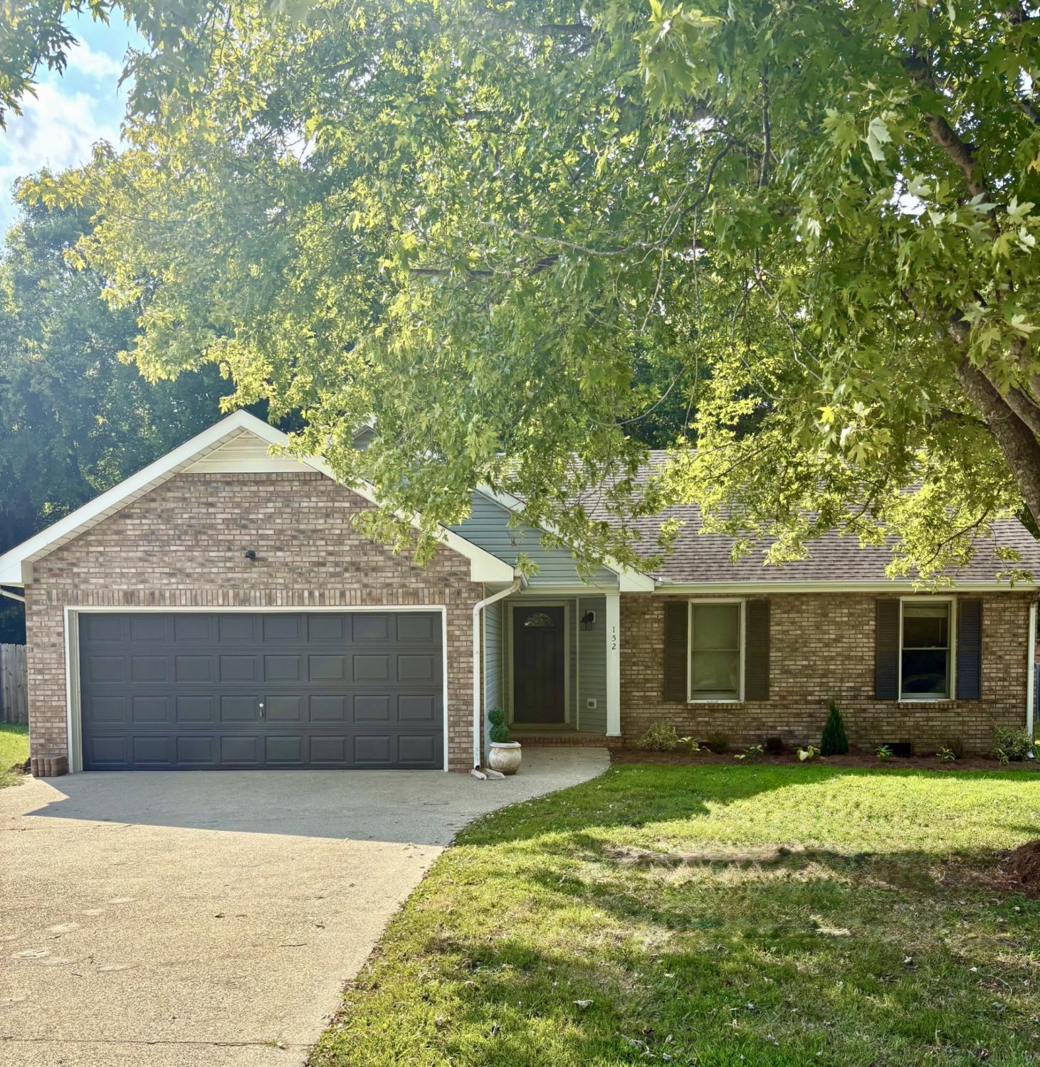 152-Shady-Maple-Dr For Sale