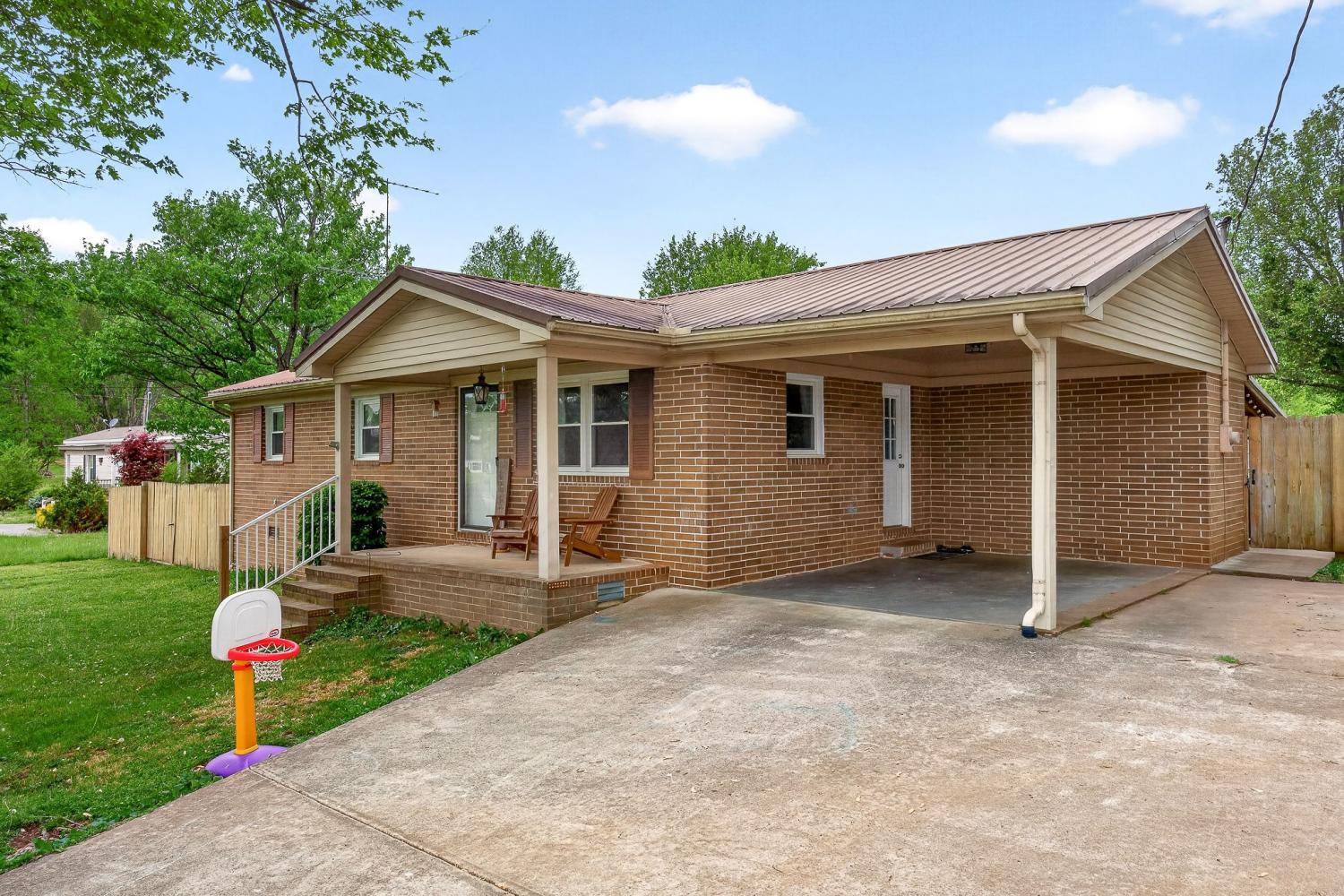 237-Armstrong-Rd For Sale