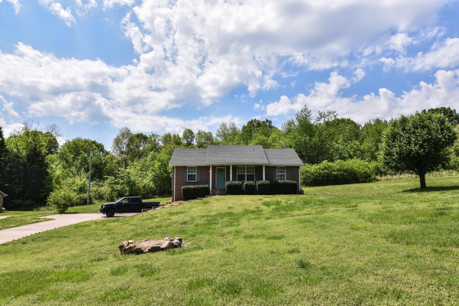 160-Welch-Rd For Sale