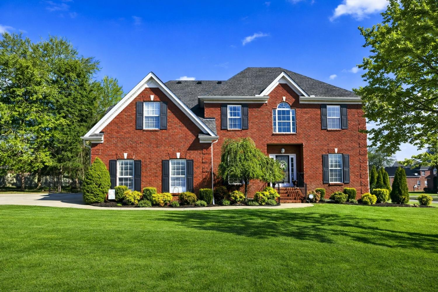 2026-Woodcliff-Dr For Sale