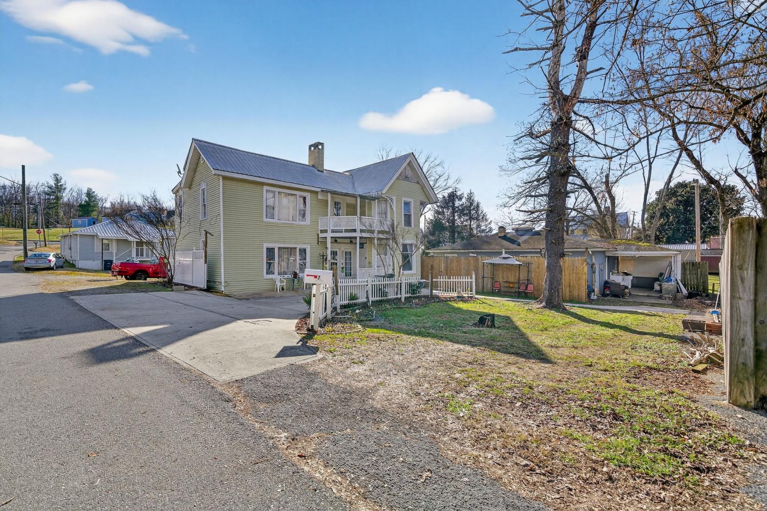 7-Marshall-St For Sale