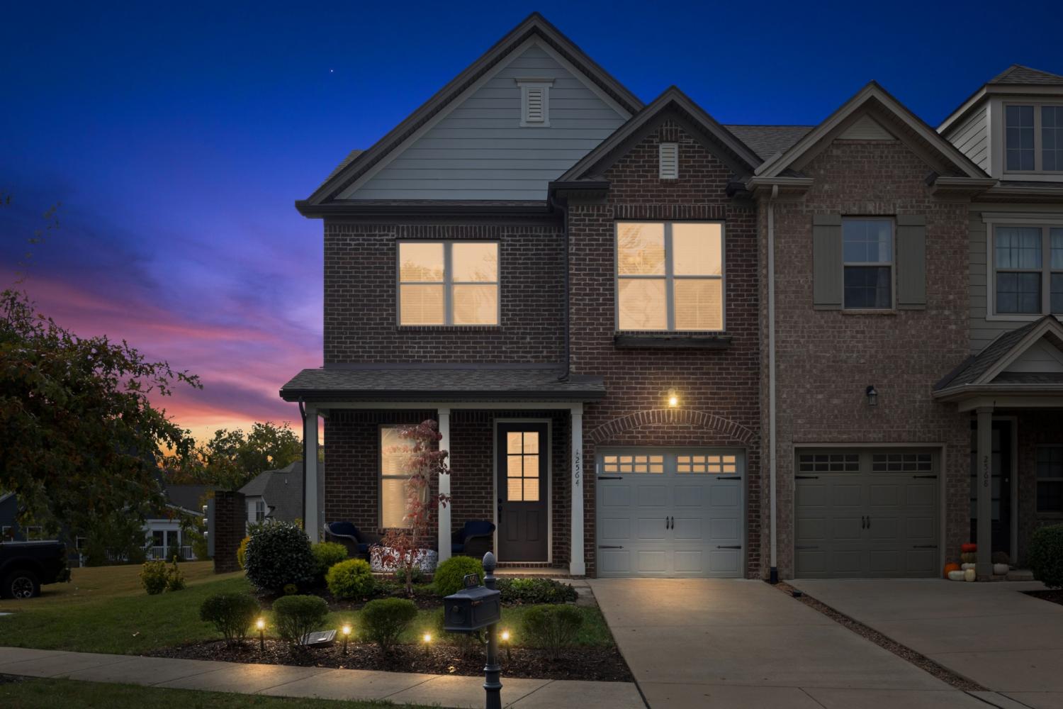 2564-Wellesley-Square-Dr For Sale