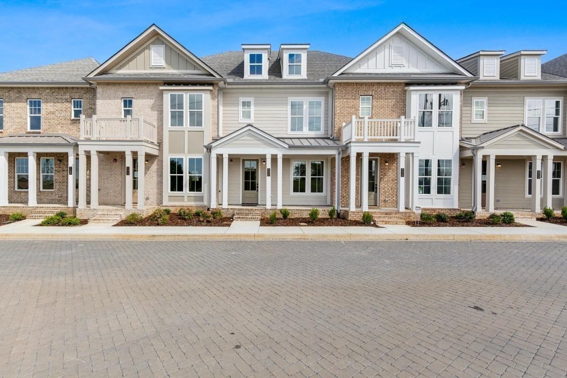220-Nearwater-Place For Sale