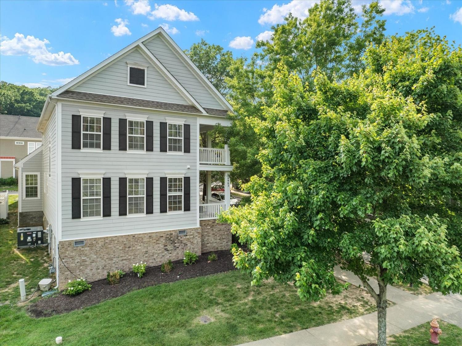 6963-Sunnywood-Dr For Sale