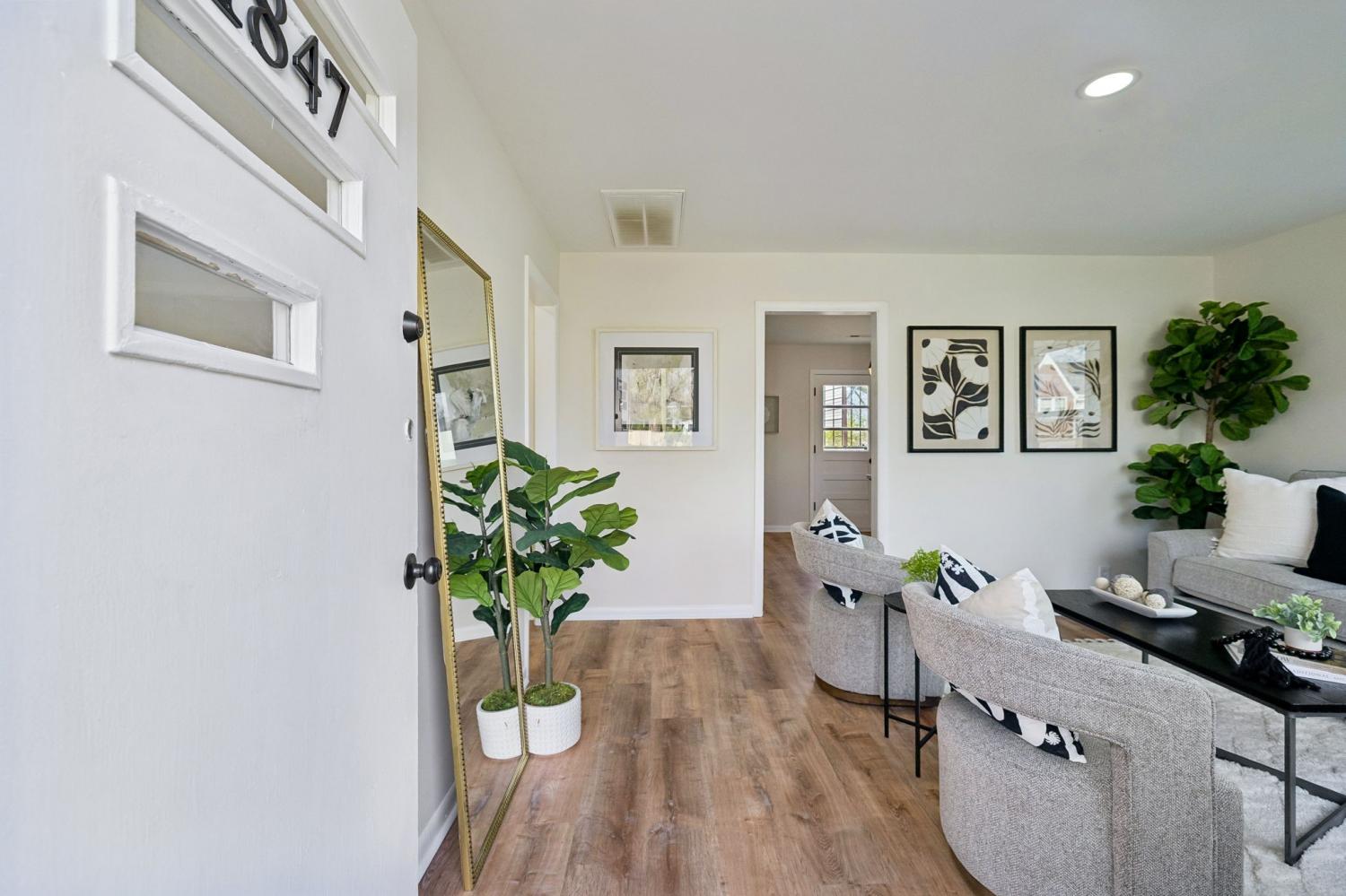 1847-25th-Ave--N For Sale