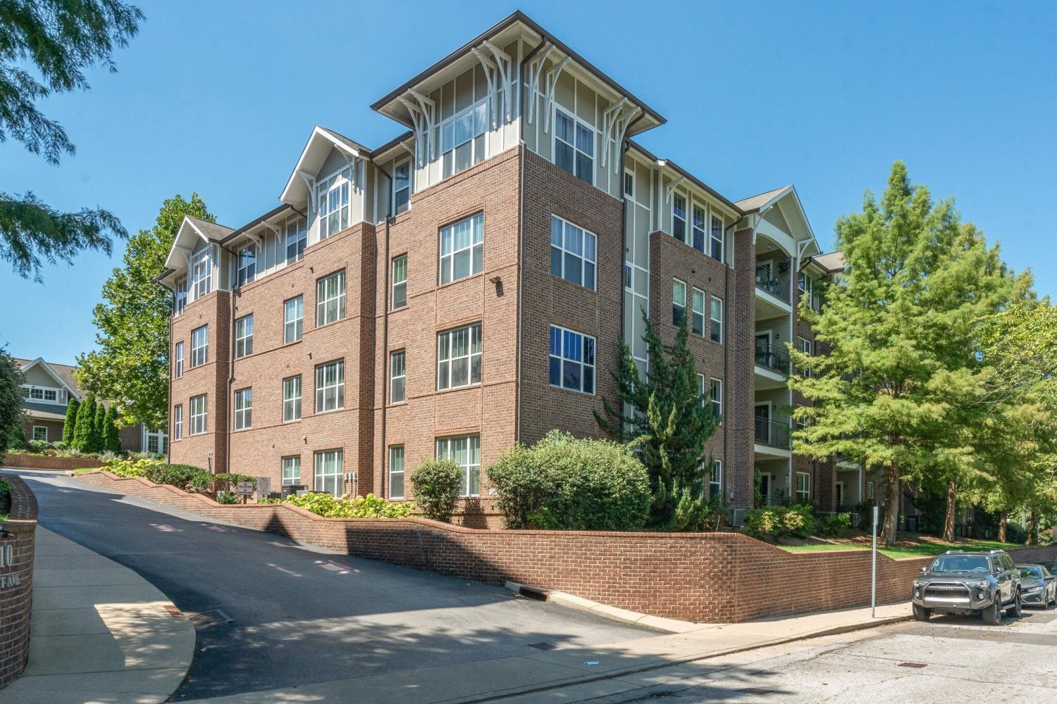 2310-Elliott-Ave For Sale