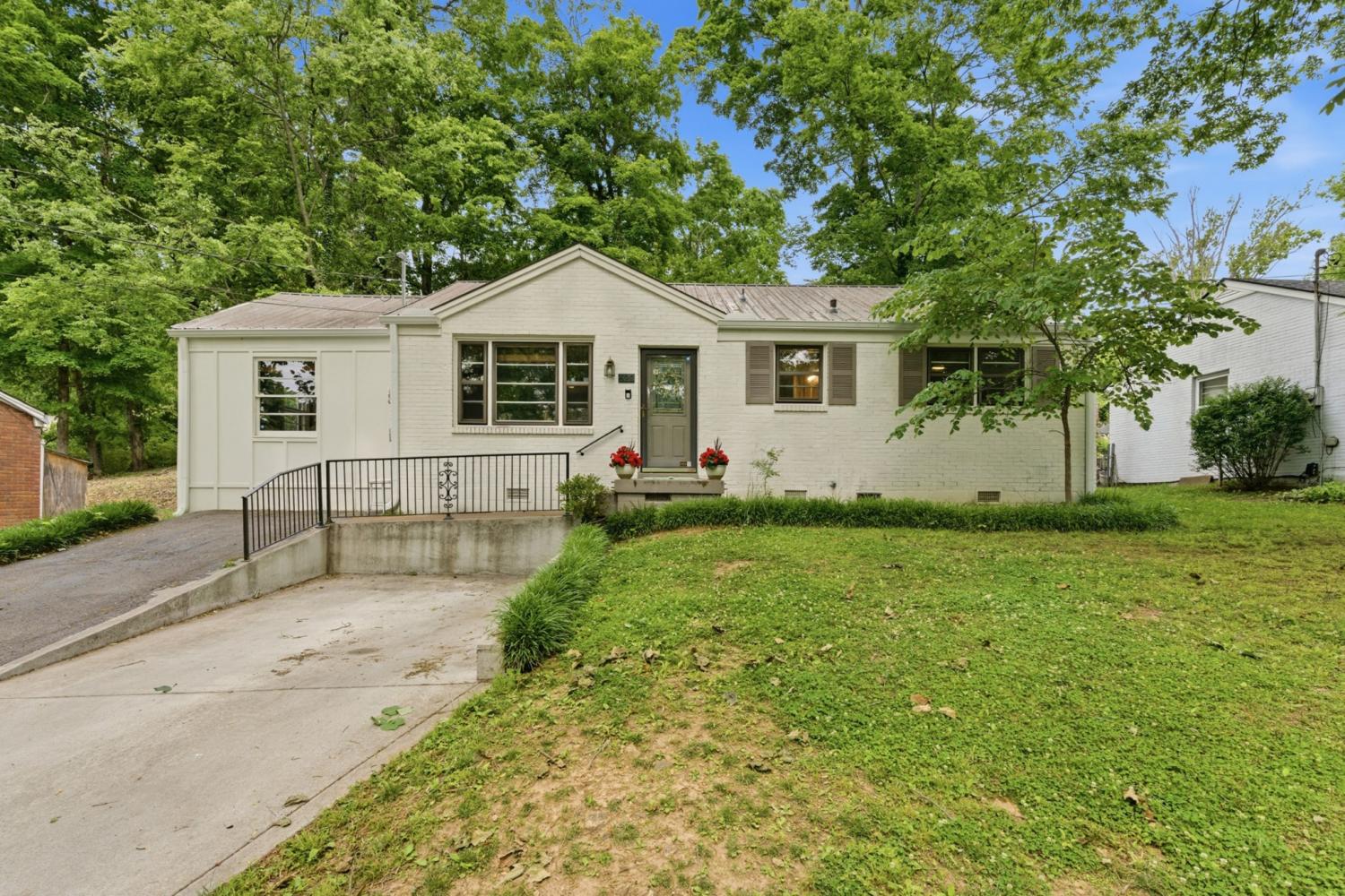 520-Cottonwood-Dr For Sale
