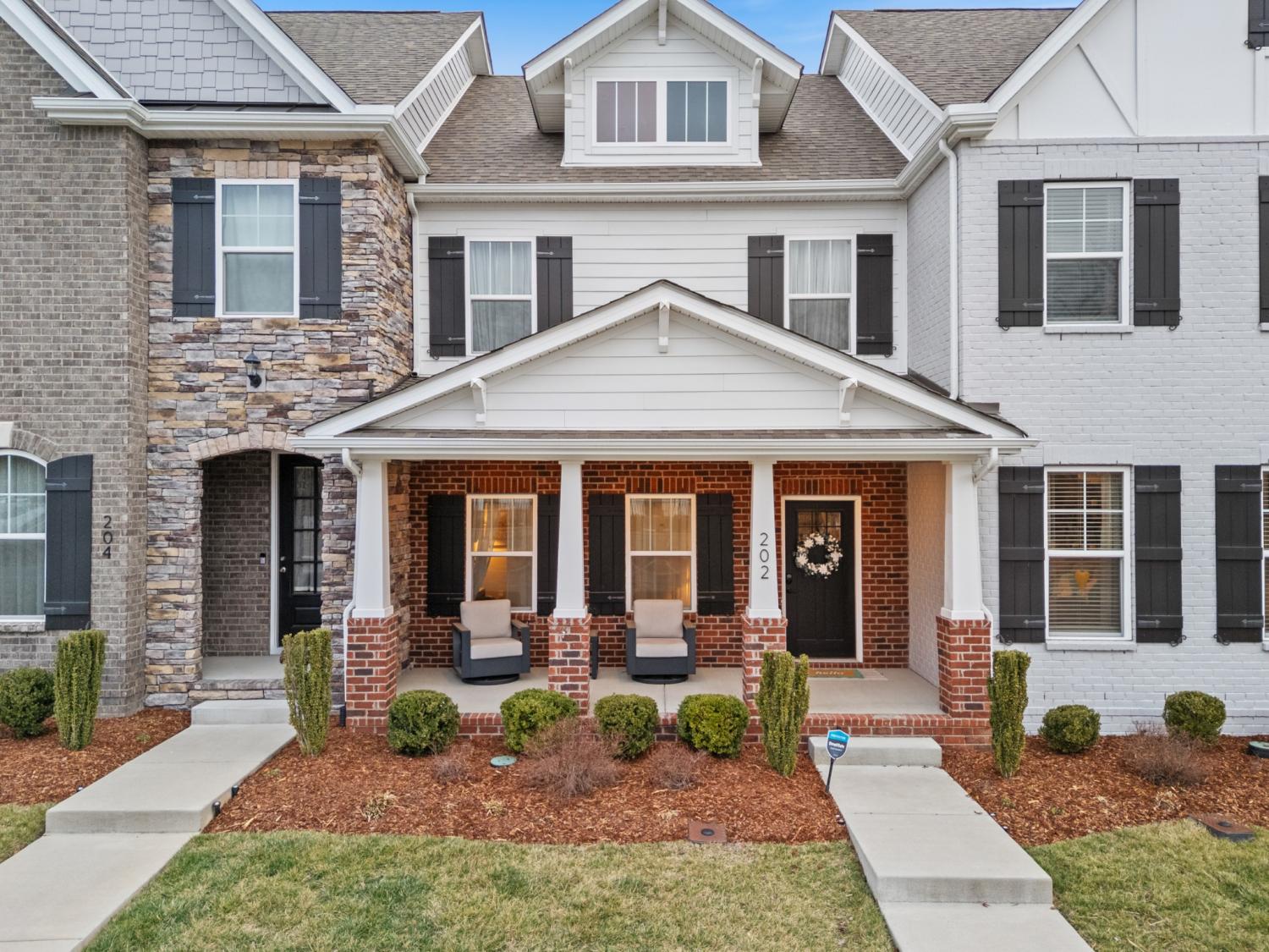 202-Grandstand-Blvd For Sale