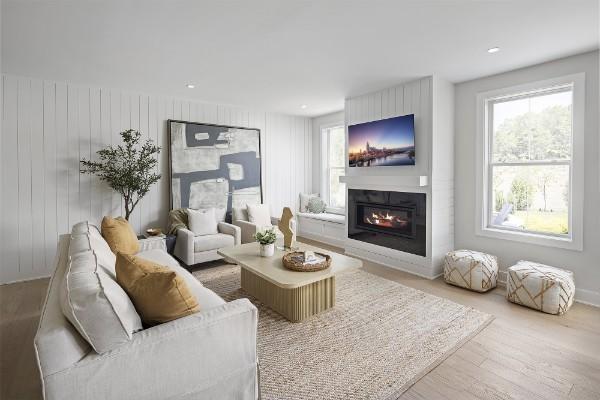 448-Tomlinson-Pointe-Dr For Sale