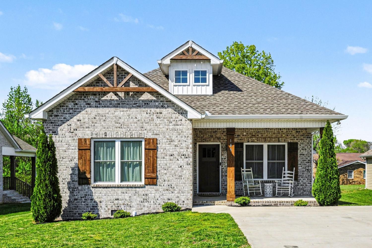 189-Julia-Ann-Ct For Sale