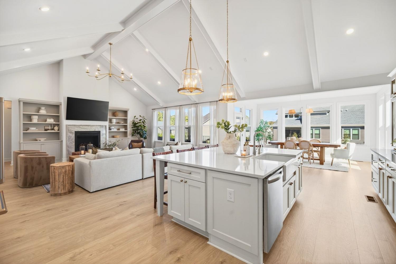 5102-High-Park-Hill-Dr For Sale