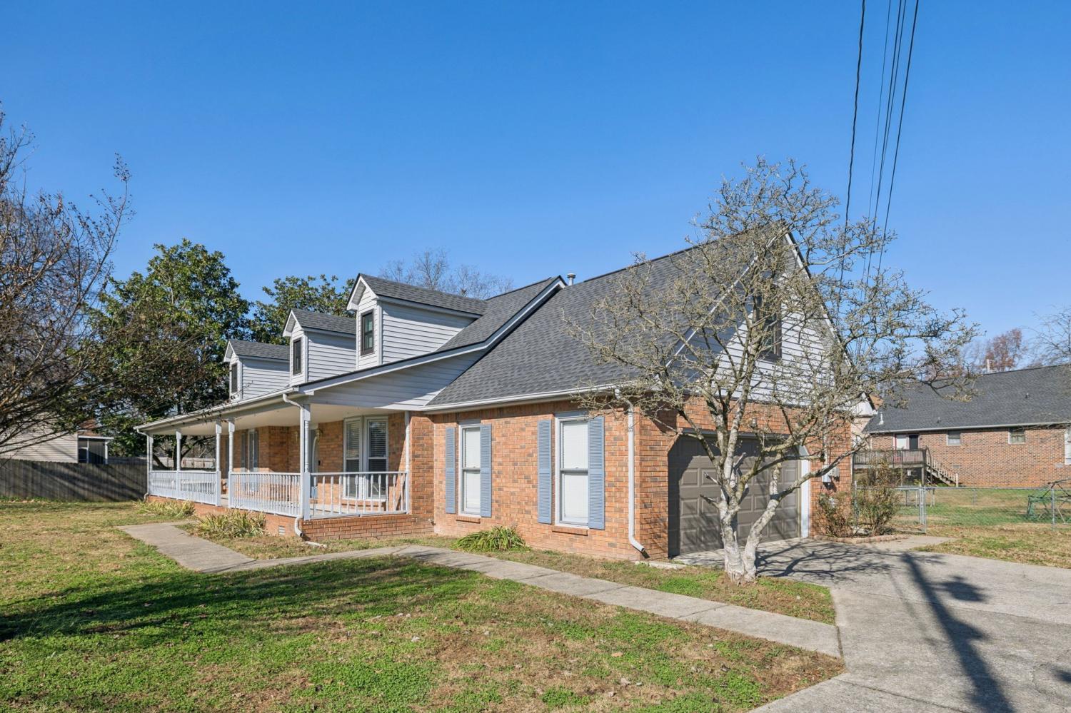 407-Oakhaven-Dr For Sale